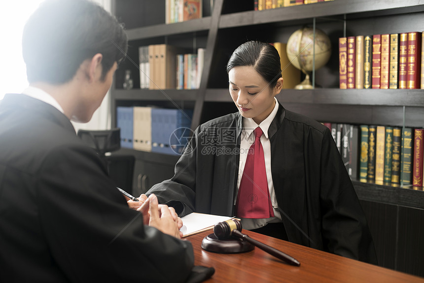 婚姻房产纠纷相关实拍图